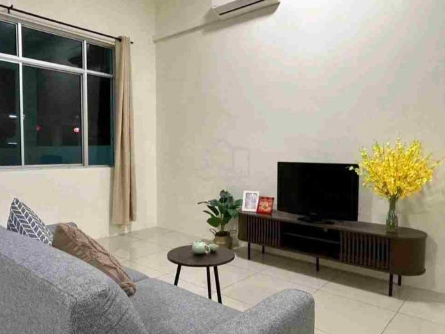 2 storey terrace house 3 rooms