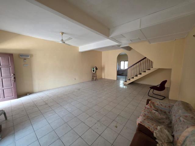 2 Storey Terrace House 4R3B Taman Bayu Perdana Klang