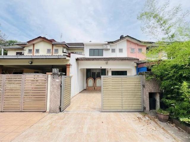 2 Storey Terrace Intermediate PU 10 Taman Puchong Utama Puchong