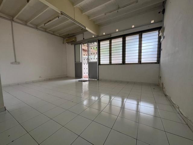 2 Storey Terrace Jalan Delima Island Glades