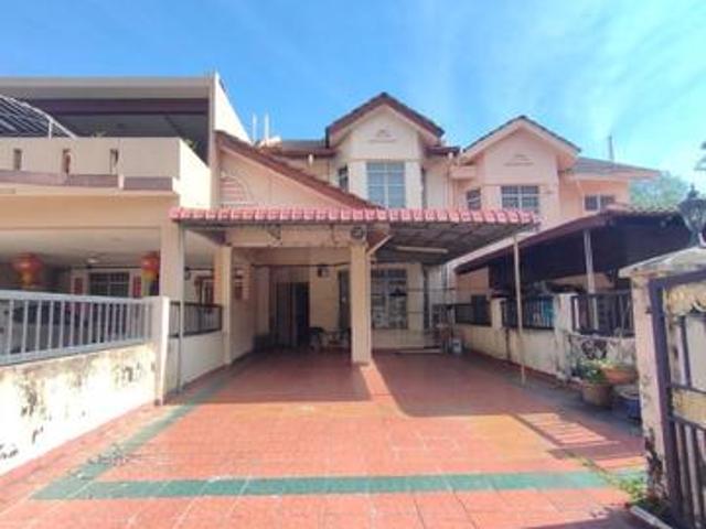 2 Storey Terrace Jalan kuning U925 Cahaya Height U9 Shah Alam
