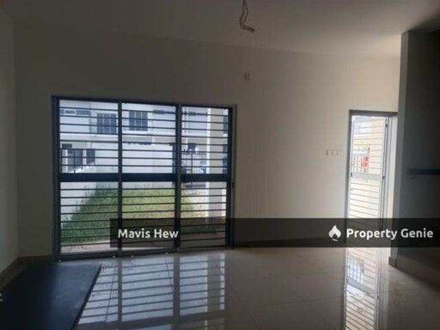 2 Storey Terrace @Kota Tinggi/ Brand New 4B3B Unit