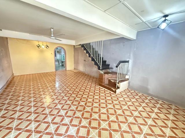 2 Storey Terrace Sungai Buloh 1200sf