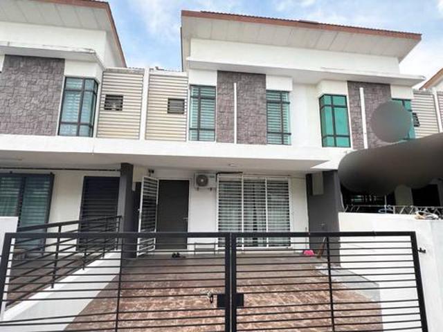 2 Storey Terrace Saujana KLIA Sepang