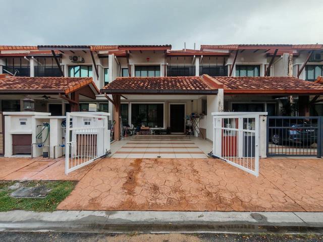 2 Storey Terrace Setia Alam Sari Freehold Gated Guarded 22x75