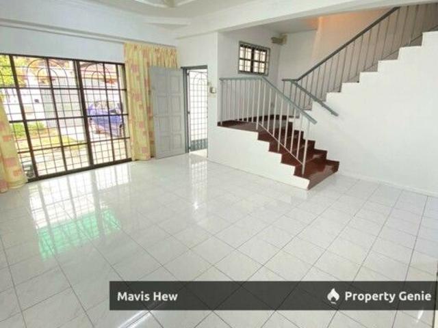 2 Storey Terrace @Taman Daya/ Newly Painted/ Aircon & Curtain Installed/ G&G