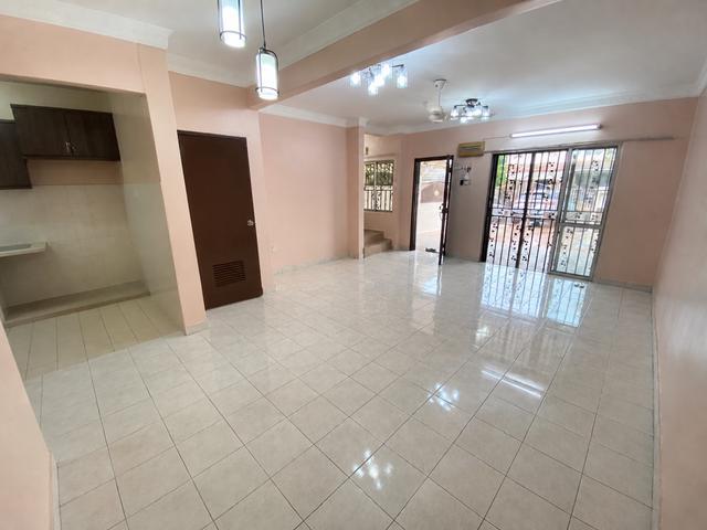 2 Storey Terrace Taman Garnet Emerald West Rawang For Rent