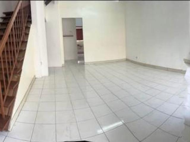 2 Storey Terrace Taman Pinggiran Putra Seri Kembangan Taman Equine