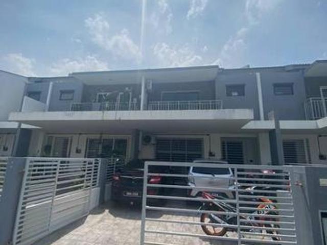 2 storey terraced house Tmn Saujana KLIA Sepang Kota warisan for sale