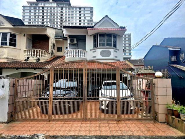2 Storey Terraced House For Sale 4 Bedrooms 3 Bathrooms