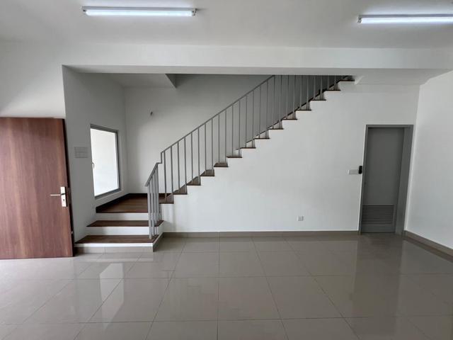 2 Storey Terraced House Kota Bayuemas Bukit Tinggi Klang for Rent
