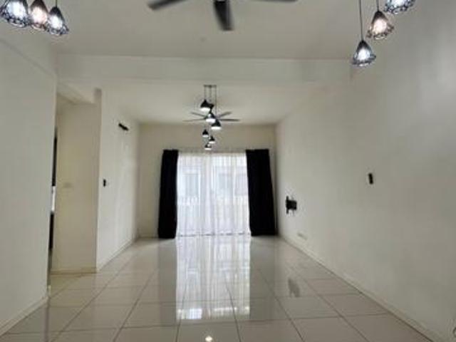 2 storey Arahsia Residence for rent