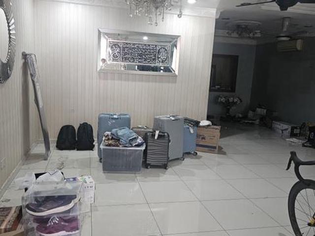 2 Storey at Jln Kristal 7 Seksyen 7 Shah Alam