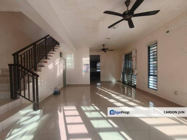 2 Storey @ Bandar Tiram/ Ulu Tiram/ Jalan Tiram/ Corner Lot