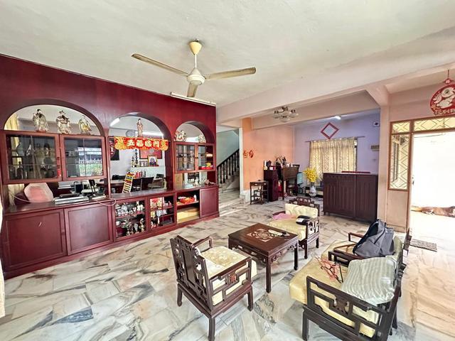 2 storey Bungalow Freehold Kampung Raja Uda Klang 48x100 For Sale
