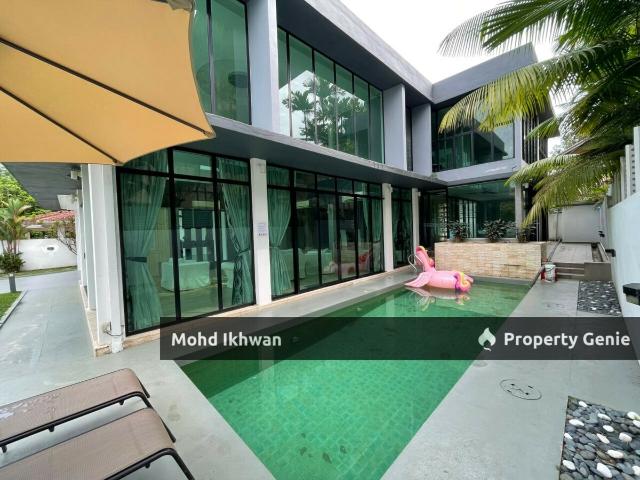 2 STOREY BUNGALOW JALAN AYER MOLEK TASIK TITIWANGSA