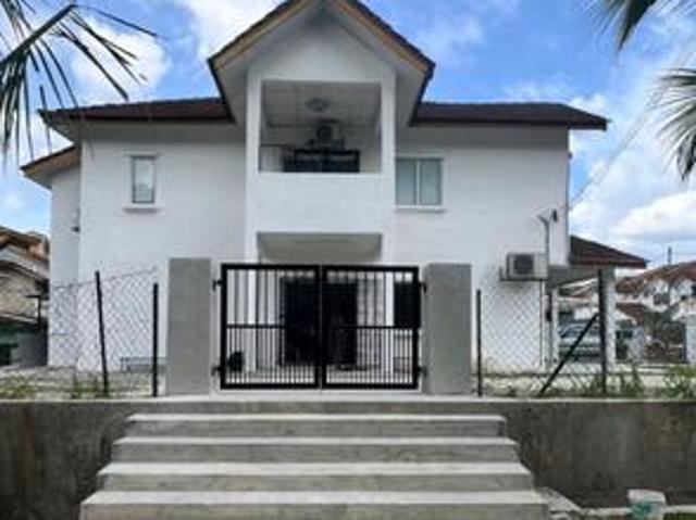 2 storey corner house