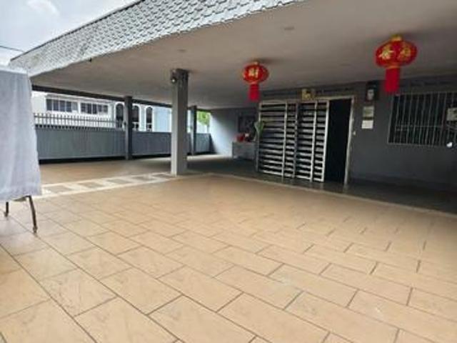 2 Storey Corner Lot Jalan Bakawali Taman Johor Jaya Fully Renovated