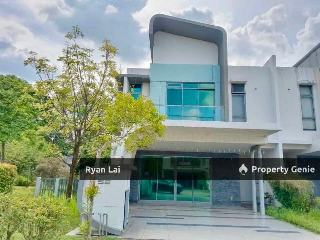 2 Storey Corner Lot Terrace @ Liu Li Gardens | Save up to 352k | Below Market Value 27% Auction Property!