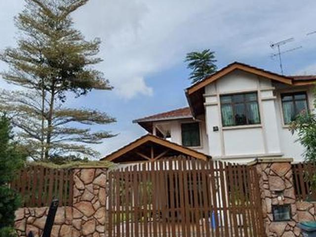 2 storey corner renovated semi D for rent fully furnished