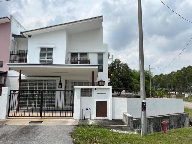 2 Storey Corner with huge land guardedBandar Seri Coalfields Sg Buloh