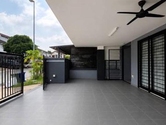 2 Storey End Lot House in Safron Hills Denai Alam For Rent