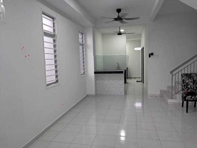 2 Storey End Lot Terrace House For Rent