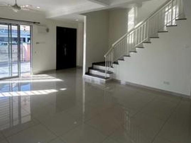 2 Storey Endlot Terrace Fully ExtendedKota Kemuning Extra Land