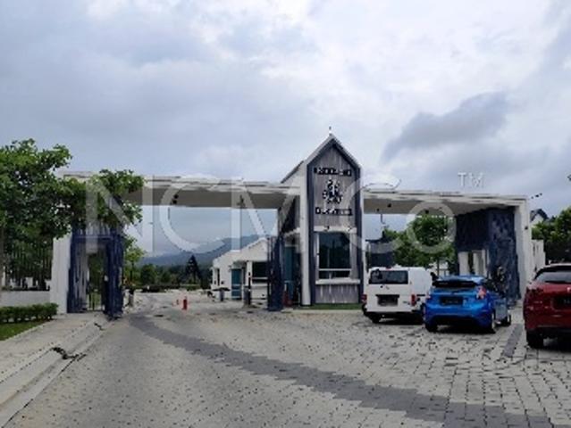 2 Storey Terrace House, Intermediate