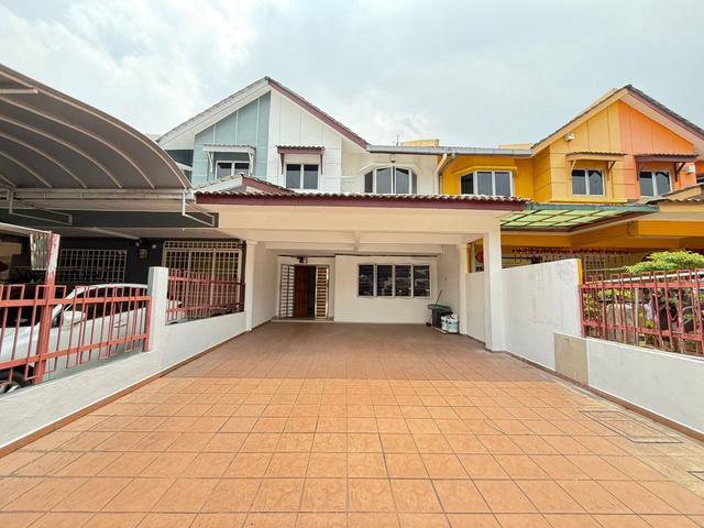 2 Storey House 20x80sf Freehold Taman Sri Putra Sungai Buloh