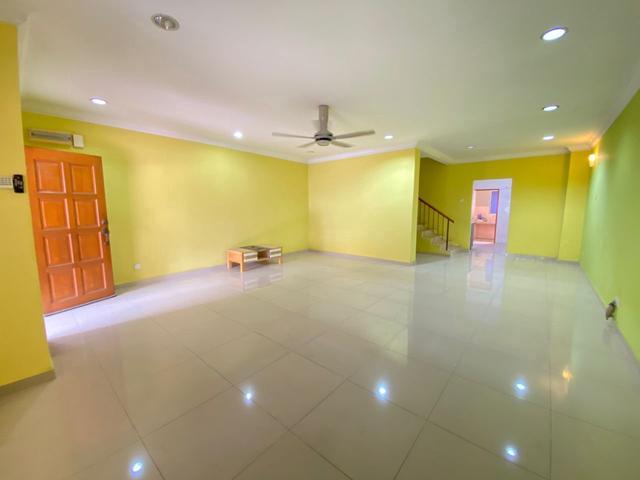 2 Storey House 20x80sf Taman Sri Putra Sungai Buloh