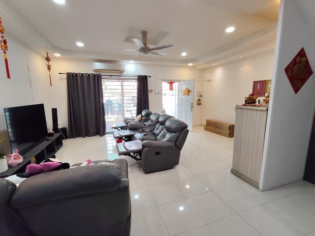 2 storey house Taman Mutiara Puchong