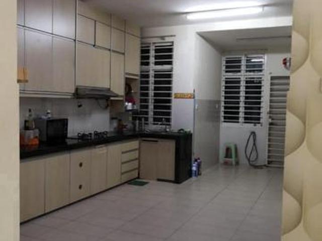 2 Storey House Taman Pinggiran Putra 100 Loan Seri Kembangan