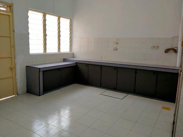 2 Storey House Taman Sungai Besi Seri Kembangan