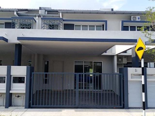 2 storey house Anggun Bandar Ainsdale Seremban Partial Furnish