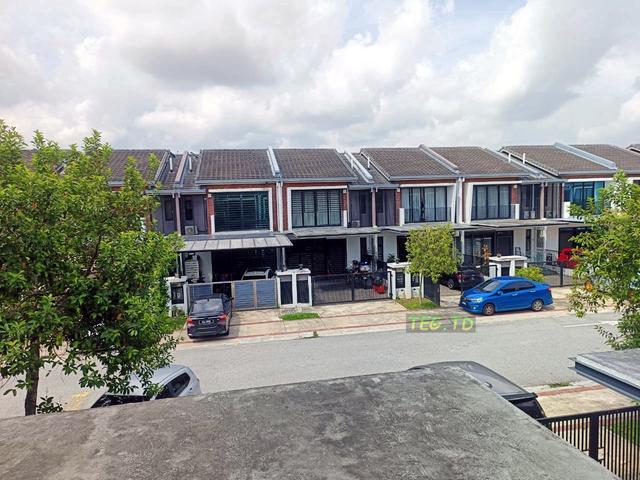 2 Storey house Elmina Valley 1 Elmina Shah Alam 2 mins to Elmina Lake