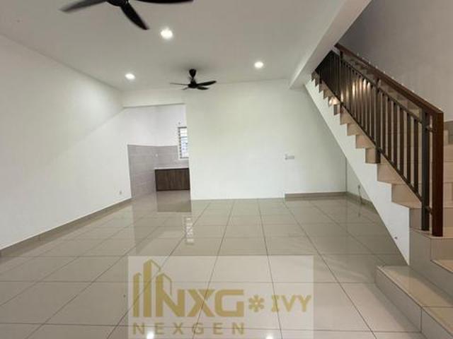 2 storey house for rent Facing Open Starling Bandar Rimbayu 20x60