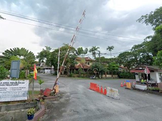 2 Storey House near Checkers Hypermarket Saujana Impian Kajang