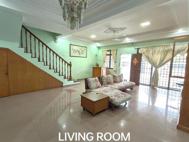 2 Storey House Renovated 3bed 3bath Jalan Emas Taman Sri Putri Skudai
