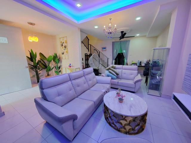 2 Storey House RENOVATED Dekat Surau Intan Baiduri Sepang