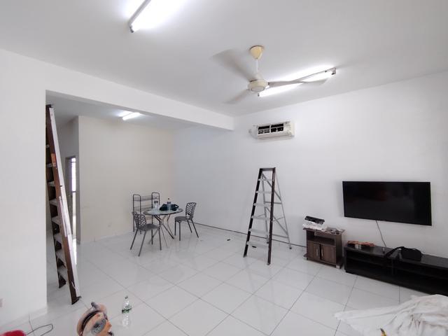 2 Storey Indah Residences II Jalan Indah 7 BUKIT INDAH Security