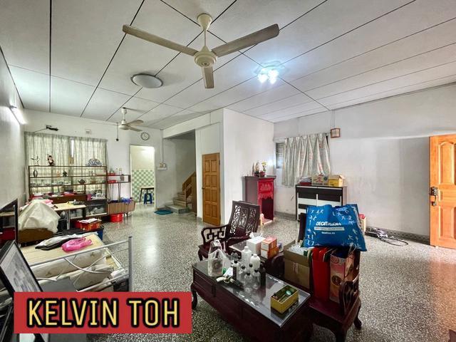 2 STOREY INTERCORNER LA 2053sf UNFURNISHED BASIC FITTINGS AIR ITAM