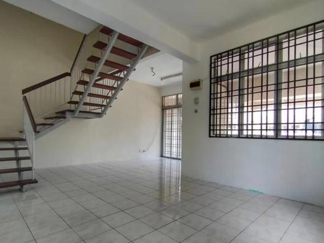 2 Storey Lestari Putra 7 20X70Sf near Bandar Putra Permai Equine