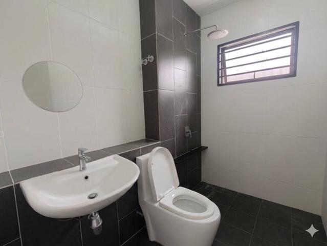 2 storey link house at Setia permai Bandar Setia alam