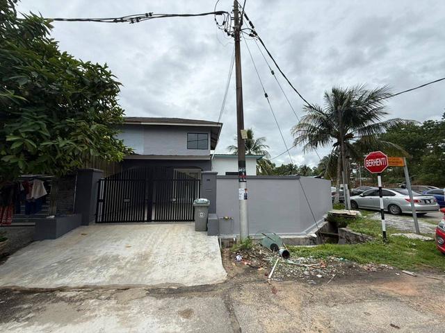 2 Storey Low Cost Corner 99 Jalan Mutiara Emas 233 Mount Austin Jb