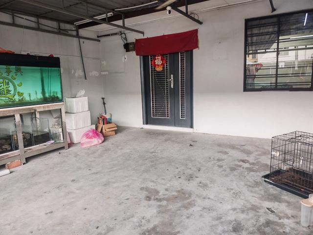 2 Storey Low Cost Partial Furnished 4 Bed 2 Bath Taman Nusa Damai