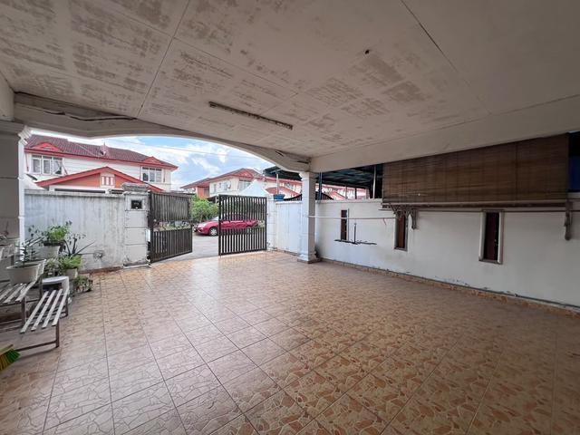 2 Storey Medium Cost House Taman Nusantara for Rent