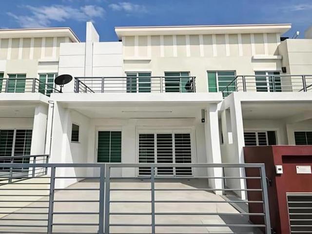 2 Storey Nusari Aman Sendayan Freehold Non Bumi