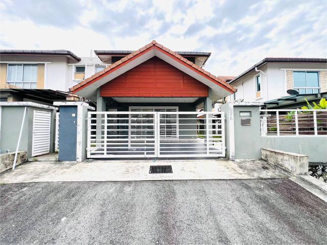 2 Storey Semi D Anjung Suasana Bandar Seri Putra Bangi