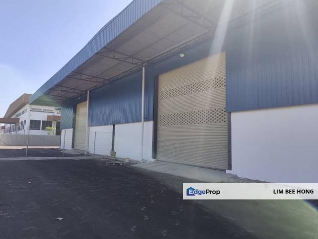 2 Storey Semi D Factory with Office at Prai for Rent!